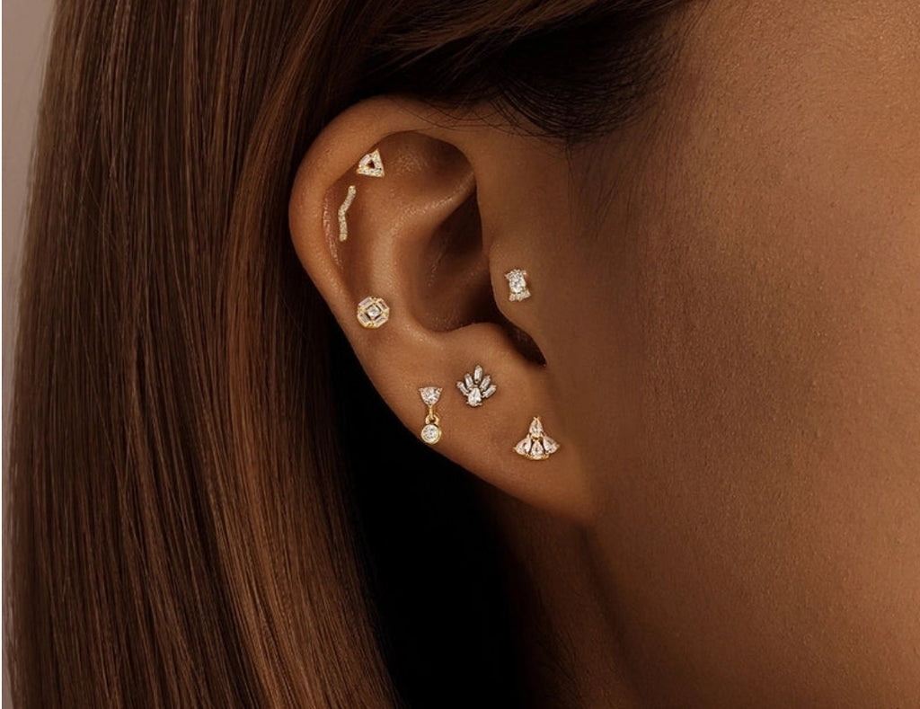 Amira single stud