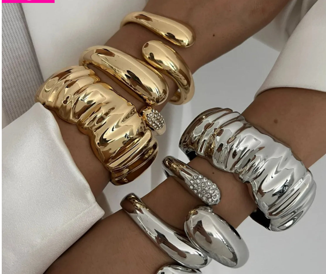 Chao statement Bangle set