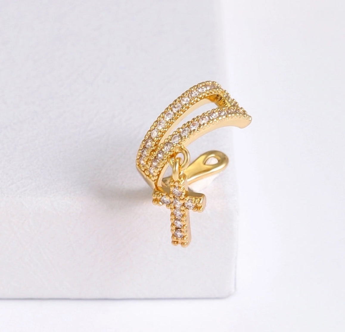 Cross ear cuff