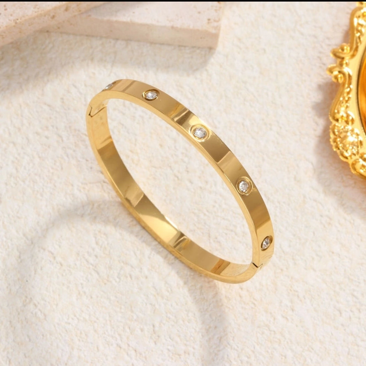 Phoebe Diamond Bangle