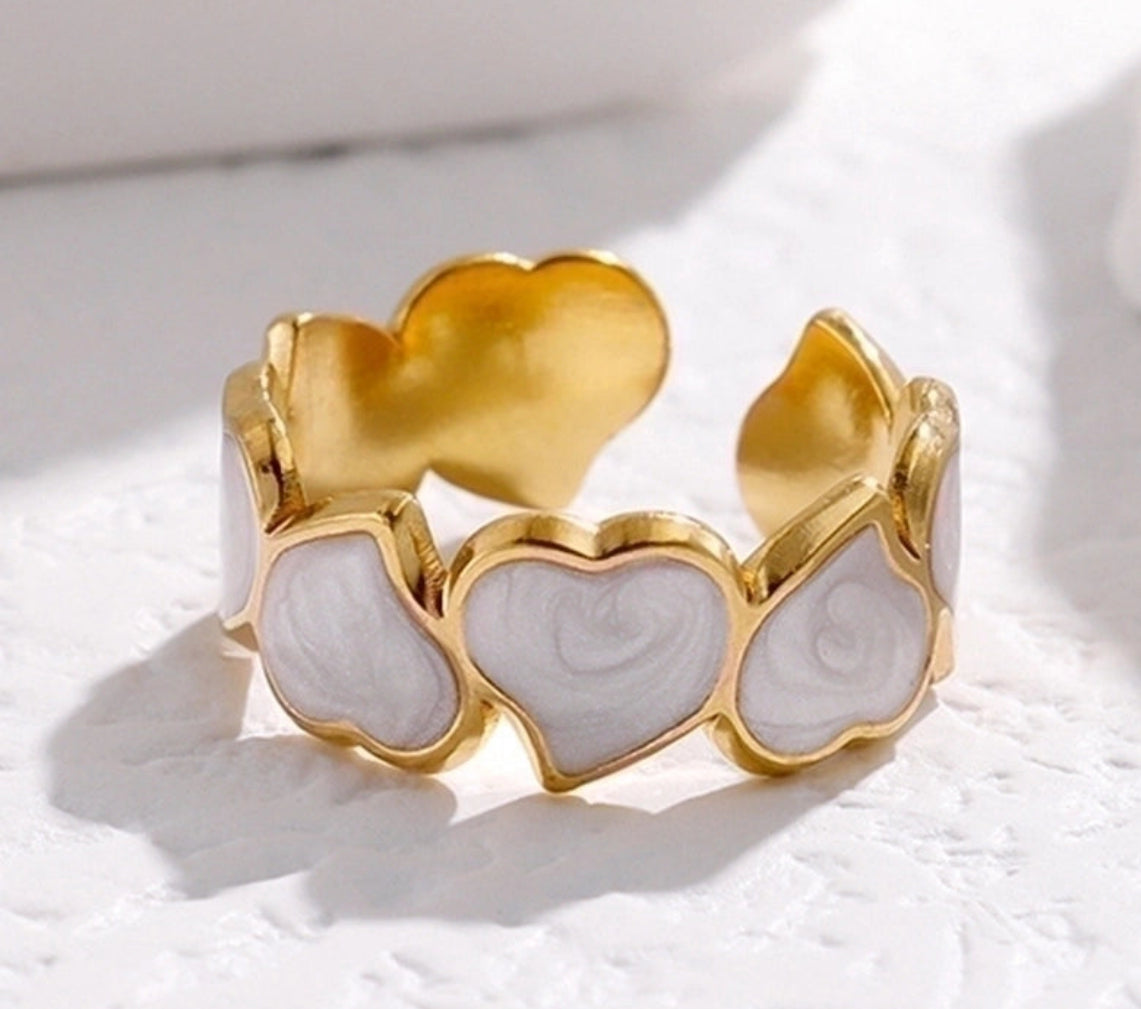 Rania Heart open ring