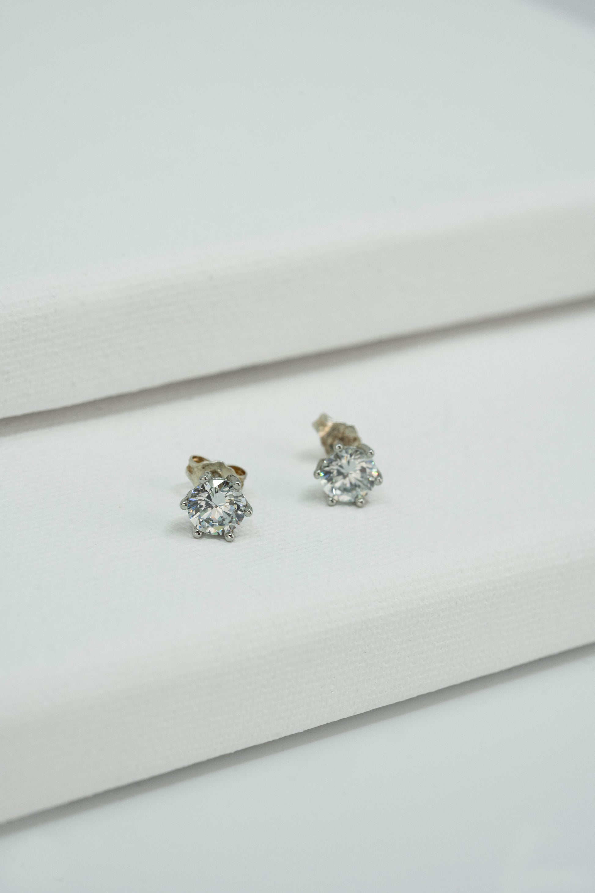 Diamond studs